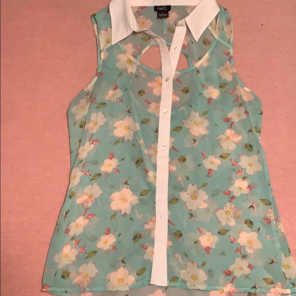 Cut Out Sleeveless Top